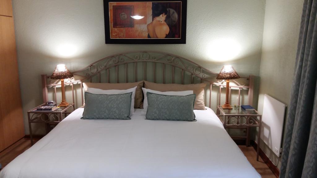 בלוויל Old Oak Guest House מראה חיצוני תמונה